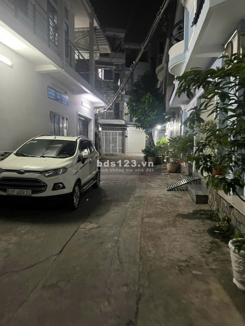 Bán nhà Hoàng Hoa Thám, Phú Nhuận, 43M, 2 tầng, mặt tiền 11M, 3PN 3WC, 5.5 tỷ