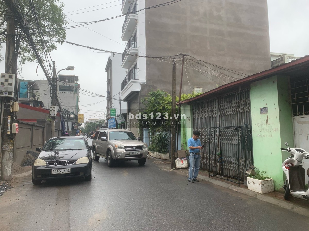 Bán nhà cấp 4 Lạc Long Quân, Tây Hồ 150m2, MT7, 5m, giá chào 30 tỷ