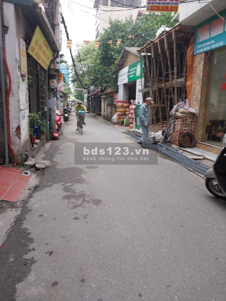 Bán nhà gần chợ Ngọc Thuỵ, Long Biên, cách oto 7m, nhà dân xây, 40m2, 3 tầng, giá: 4.3 tỷ