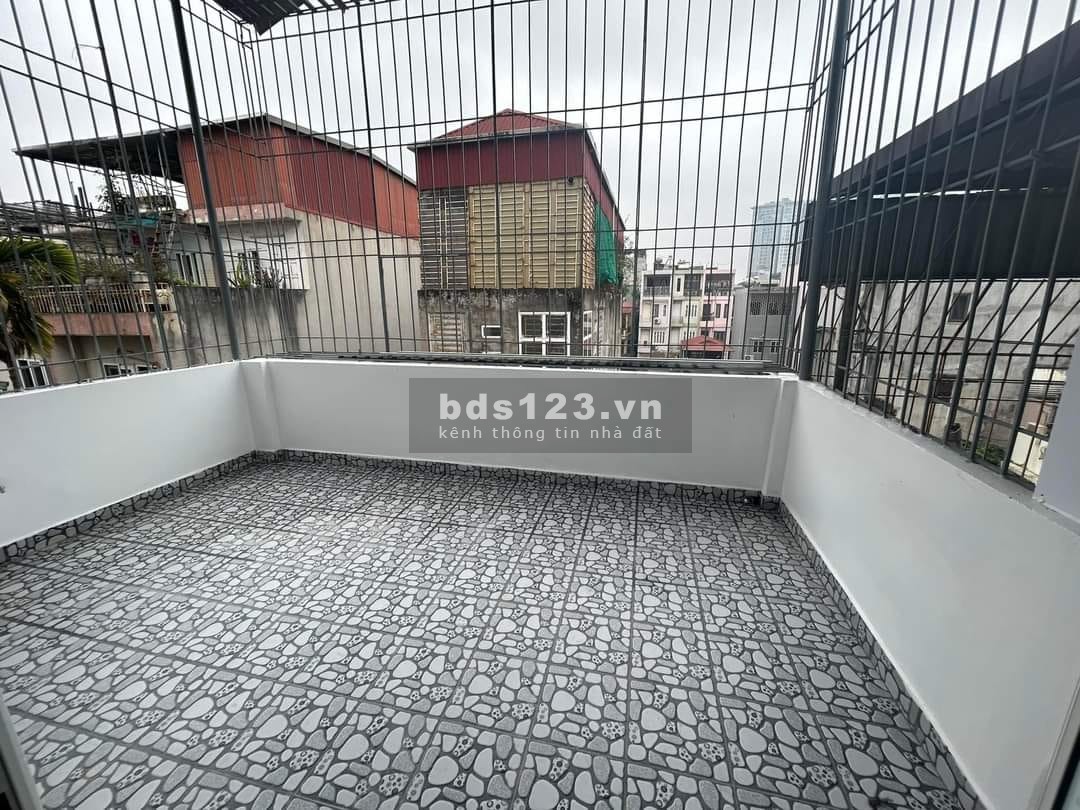 BÁN NHÀ HOÀNG QUỐC VIỆT XÂY MỚI OTO LÔ GÓC 45M CHỈ 5 TỶ