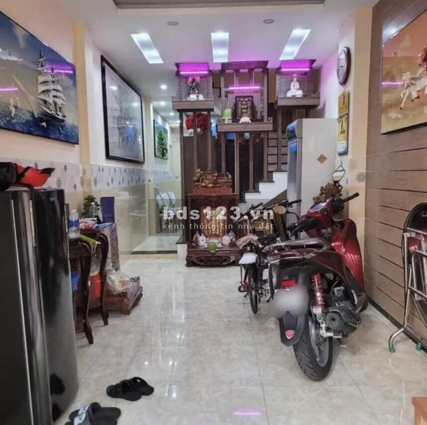 Bán nhà chính chủ Điện Biên Phủ Q10. 47M. 3 tầng nở hậu, 3PN, 8.1 tỷ