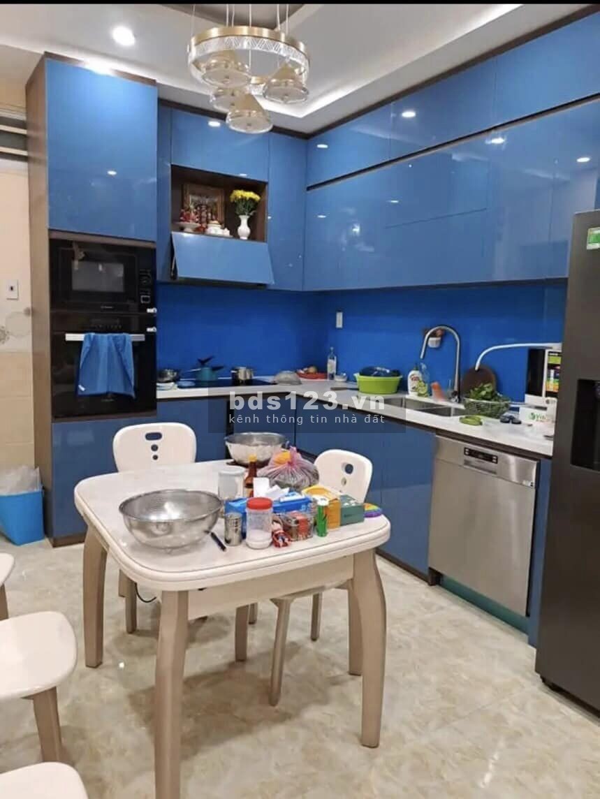 Bán nhà chính chủ Điện Biên Phủ Q10. 47M. 3 tầng nở hậu, 3PN, 8.1 tỷ