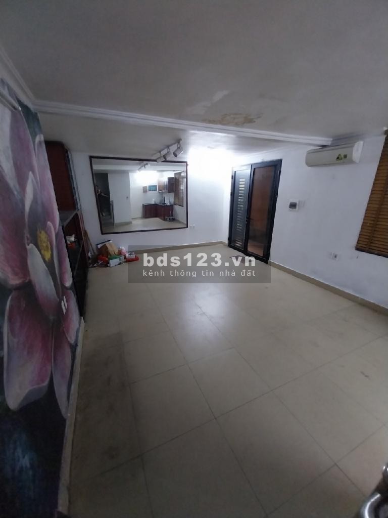 Bán nhà gần chợ Ngọc Thuỵ, Long Biên, cách oto 7m, nhà dân xây, 40m2, 3 tầng, giá: 4.3 tỷ