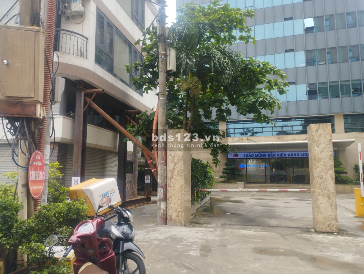 Bán Nhà Tôn Thất Tùng 4 Tầng 2 Mặt Thoáng Vị Trí Đắc Địa Nhiều Tiện Ích Giá 5,5 tỉ