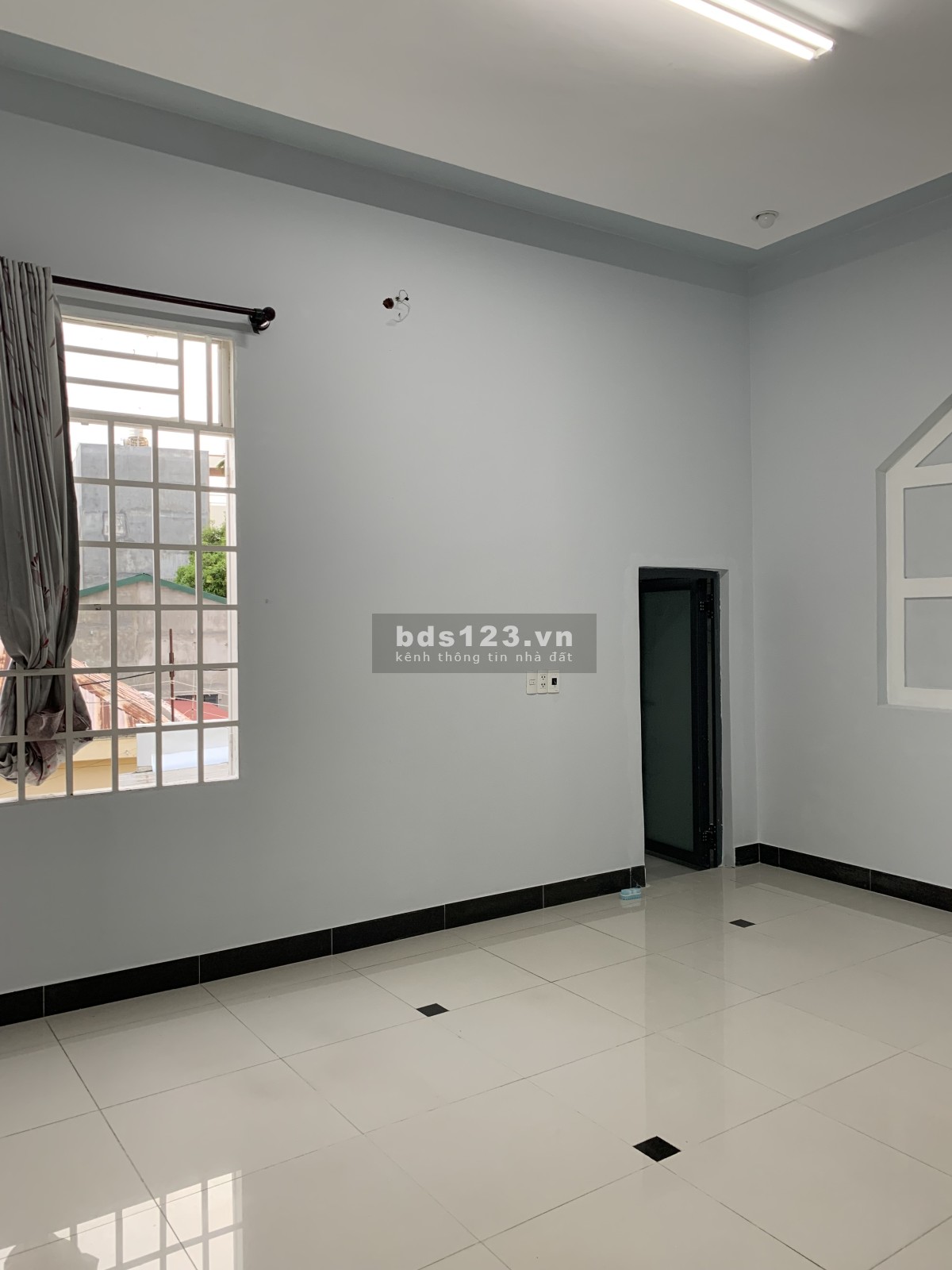 Cho thuê nhà nguyên căn 1 trệt 1 lầu