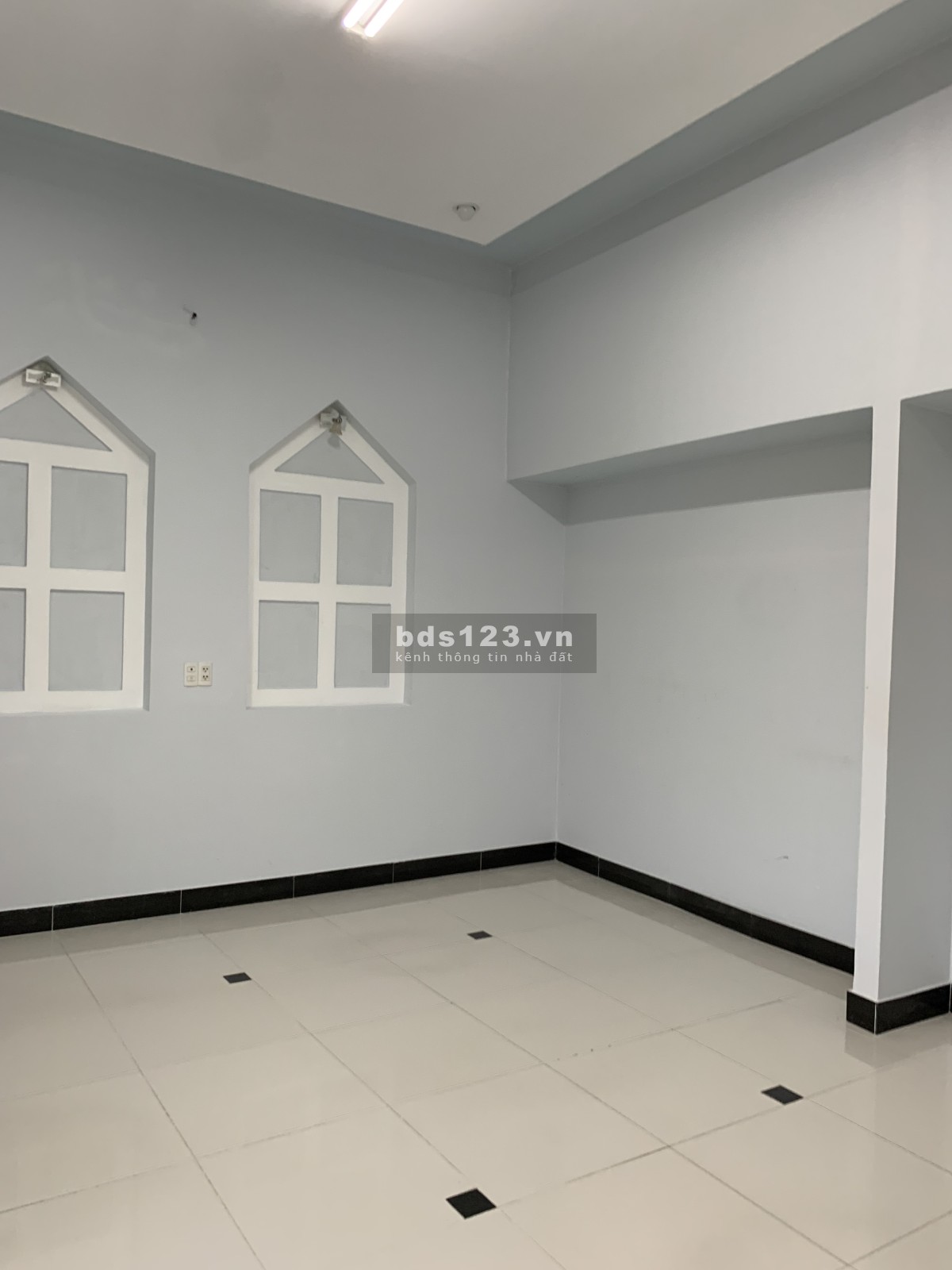 Cho thuê nhà nguyên căn 1 trệt 1 lầu