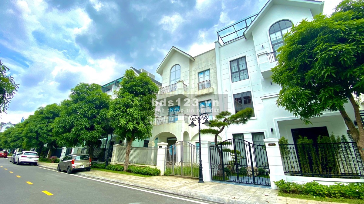 Bán nhanh biệt thự song lập San Hô 150m2 sát hồ giá 27 tỷ Vinhomes Ocean Park Gia Lâm Hà Nội