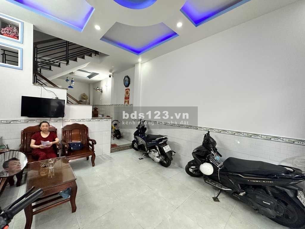 Nhà 3 tầng, hẻm thông, 4m x 12m, Huỳnh Văn Nghệ, Tân Bình, 5.8 tỷ