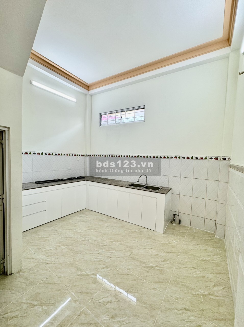 Bán nhà đường Bình Trị Đông, 4 x 11,5 đúc 2 tấm, 4 phòng ngủ,hẻm thông