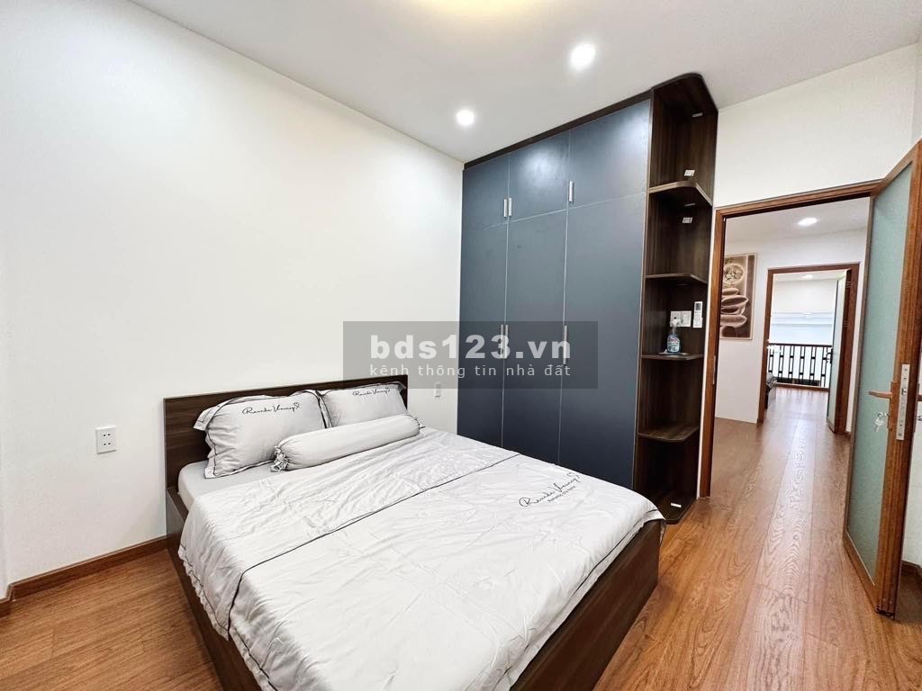 Bán nhà mới, Nở hậu, Hẻm ô tô, Phan Văn Trị - BT, 60m2, 1 trệt 1 lầu, chỉ 5,45 tỷ.