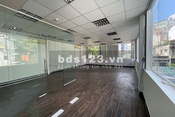 Văn Phòng 95m2, Tiện Nghi, Trần Quang Khải, Nhiều Tiện Ích Xung Quanh