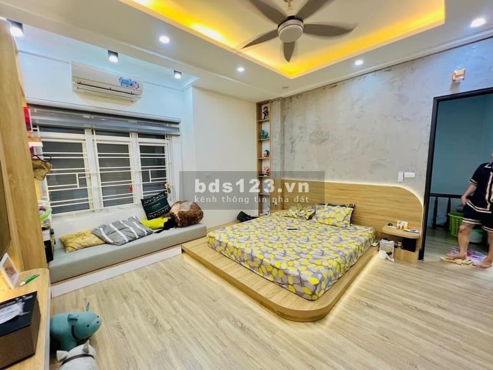 Bán nhà Ba Đình 5,9 tỷ 46m2 TT Ba Đình nhà mới