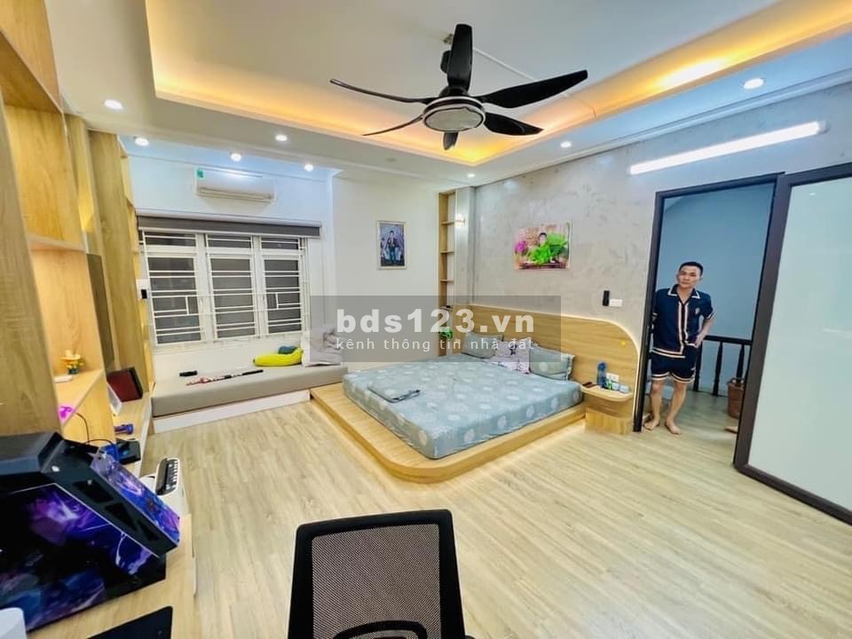 Bán nhà Ba Đình 5,9 tỷ 46m2 TT Ba Đình nhà mới