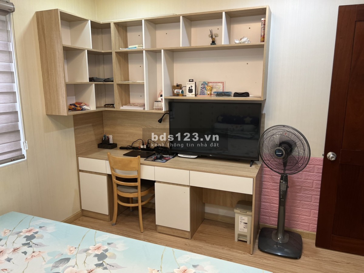 Bán căn hộ góc, diện tích 92m2, 3PN, 2WC, đầy đủ nội thất tại chung cư Moscow Tower