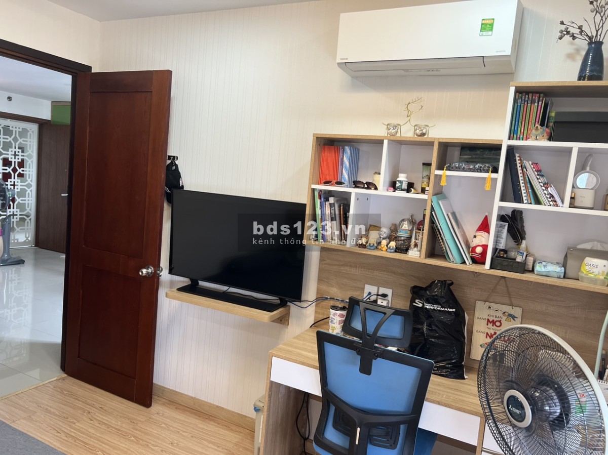 Bán căn hộ góc, diện tích 92m2, 3PN, 2WC, đầy đủ nội thất tại chung cư Moscow Tower