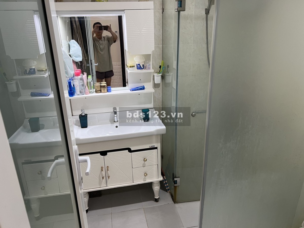 Bán căn hộ góc, diện tích 92m2, 3PN, 2WC, đầy đủ nội thất tại chung cư Moscow Tower