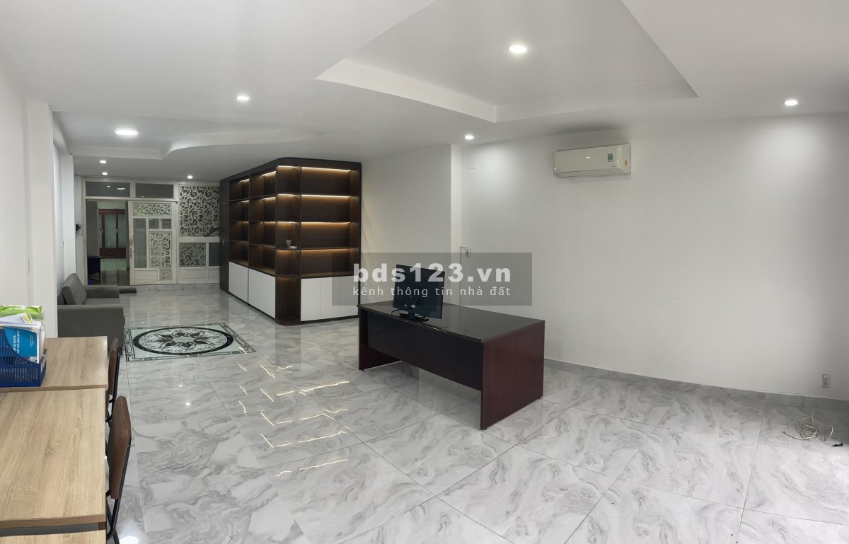Cho Thuê Văn Phòng + Mặt bằng + Diện Tích 80m2 ( Có phòng họp , phòng làm việc và phòng chờ .... )