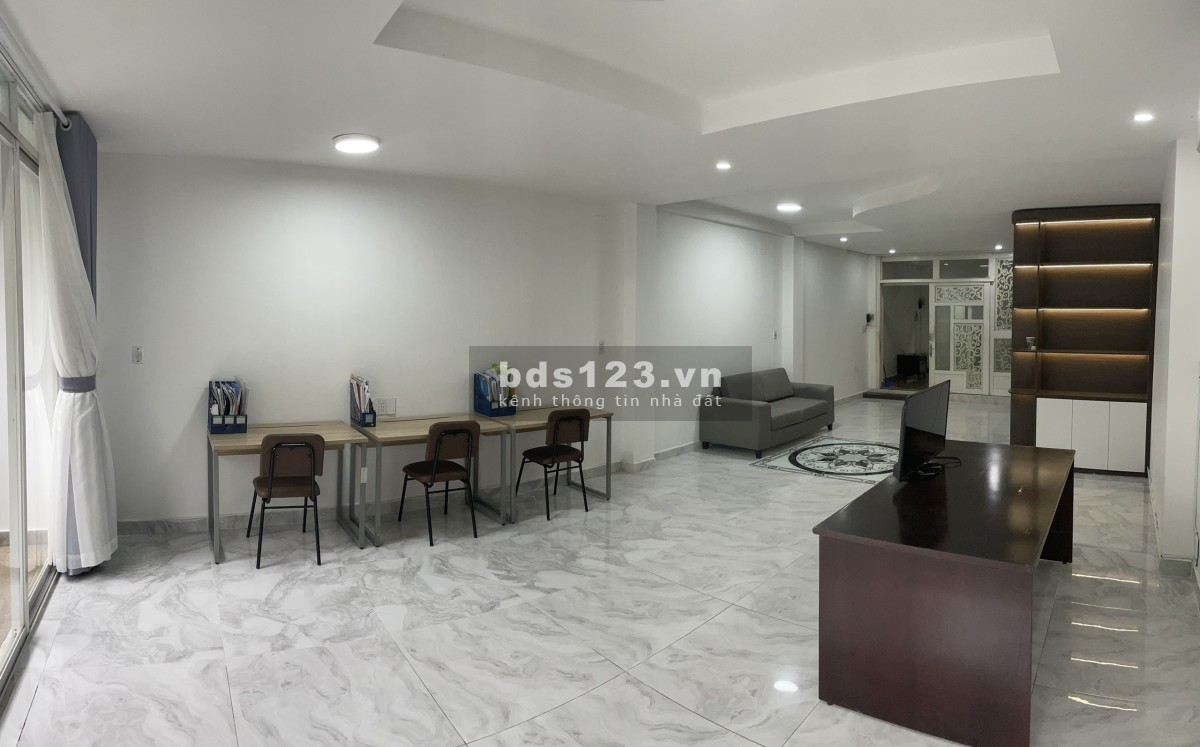 Cho Thuê Văn Phòng + Mặt bằng + Diện Tích 80m2 ( Có phòng họp , phòng làm việc và phòng chờ .... )