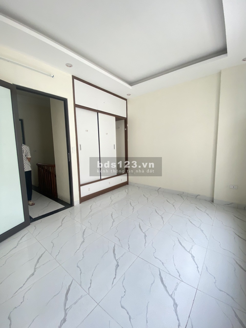 Rẻ số 1 Đại Thành. Nhà 40m (3 tầng*3Pn) Ô tô qua cổng giá chỉ 2.399 tỷ, về ở luôn.
