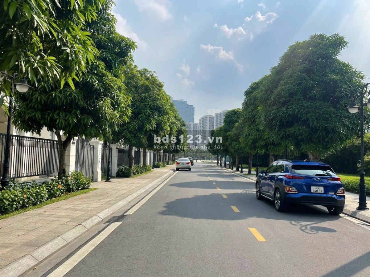 Biệt thự Ngọc Trai đảo nhỏ hoàn thiện cao cấp mặt công viên, giá 44.x tỷ Vin Gia Lâm (0985941715)