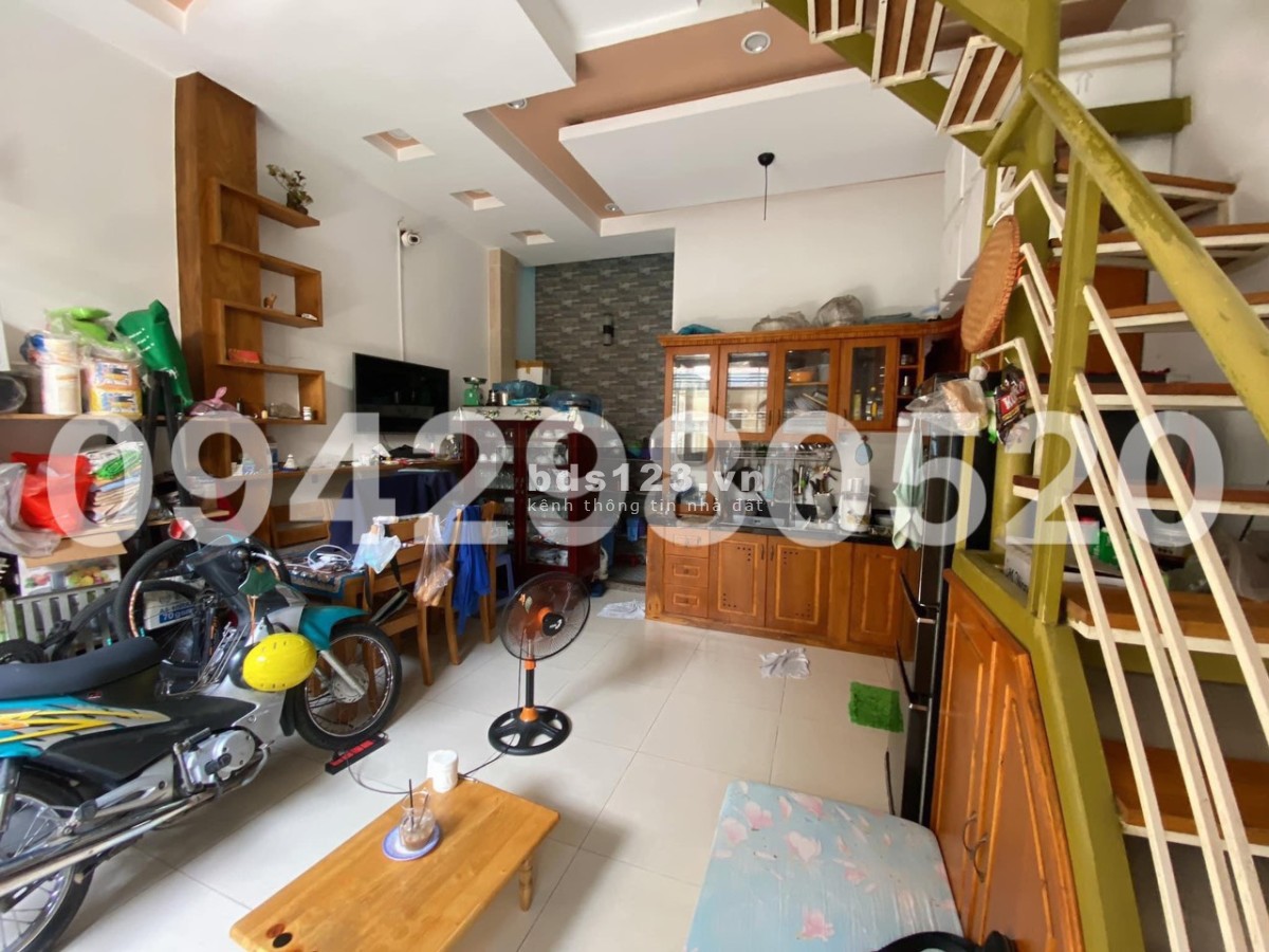 CHỦ GỬI BÁN NHANH NHÀ 1 TRỆT 1 LẦU , SỔ HỒNG RIÊNG, CÁCH CHỢ 1km.