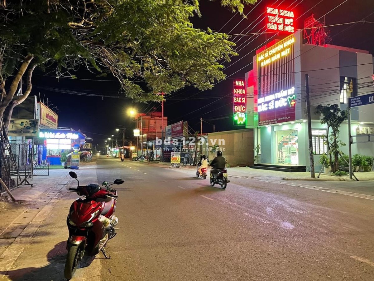 Can bán gấp mặt kinh doanh buôn bán, đường Phùng Hưng, An Viễn, Trảng Bom, Đồng Nai
