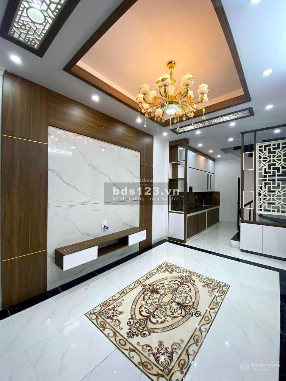 Siêu phẩm mặt đường kinh doanh chỉ cách kdt đô nghĩa ôtô cất trong nhà.