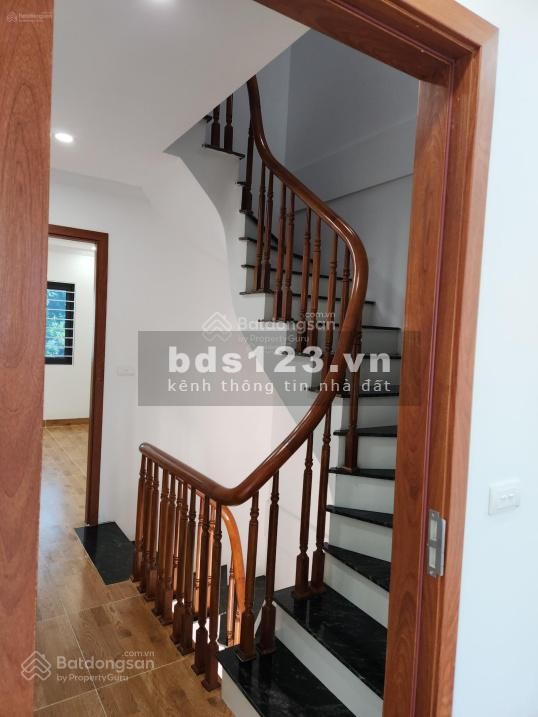 Còn đâu rẻ hơn khi sở hữu căn nhà 3 tầng, 50m2, Ôtô tới cửa , giá chỉ hơn 3 tỷ cách BX Yên Nghĩa 3km