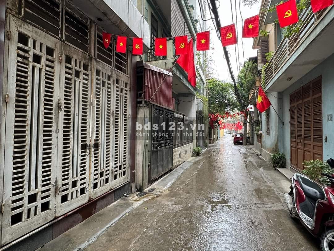 NGÕ THOÁNG OTO TẢI PHI, MỘT BƯỚC RA PHỐ THỤY PHƯƠNG 40M2 CHỈ HƠN 4 TỶ