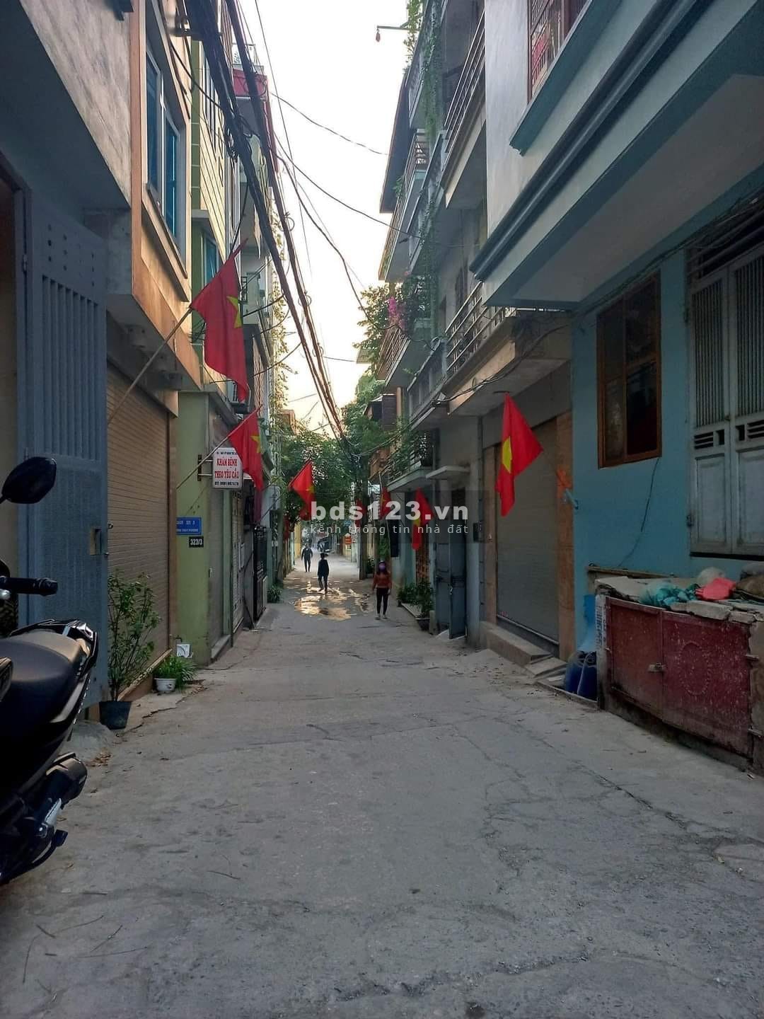 NGÕ THOÁNG OTO TẢI PHI, MỘT BƯỚC RA PHỐ THỤY PHƯƠNG 40M2 CHỈ HƠN 4 TỶ
