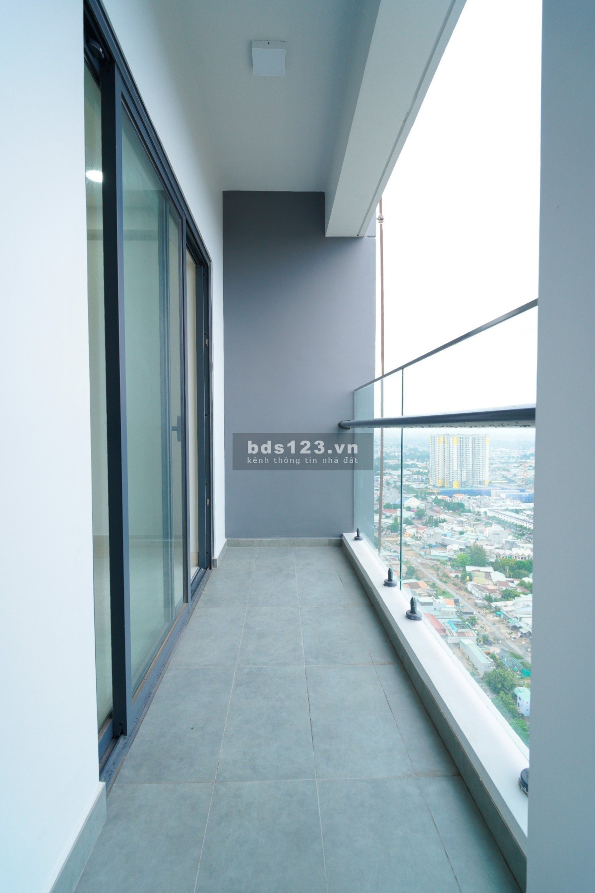 Căn hộ HT Pearl 2PN 2WC giá 2,4 tỷ, thanh toán 10% nhận nhà ở ngay, 6 tháng lãi suất 0%