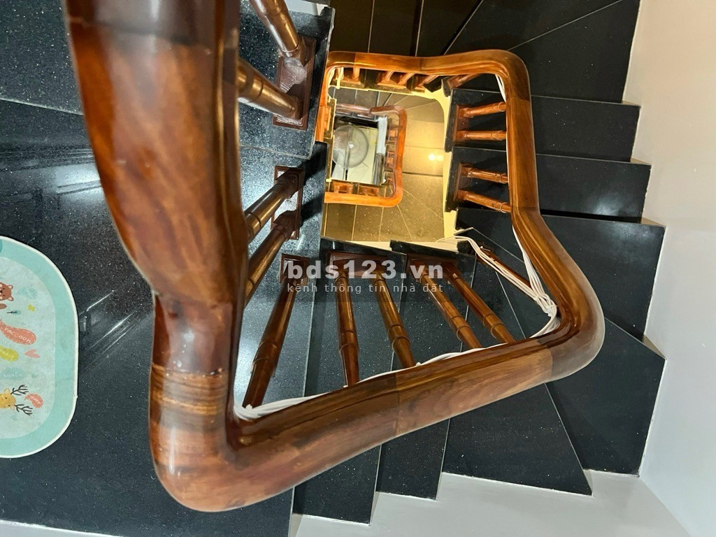 Nhà Mới Long Lanh - Phố CẦu Giấy - Xách VALI Về Ở Ngay !!!