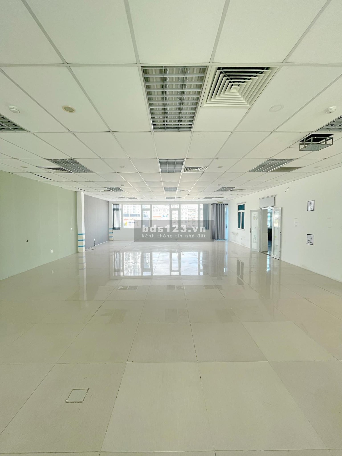 Giảm Giá! Sàn cho thuê cách mặt tiền 3/2 chỉ 20 bước chân. 60m2 chỉ 20tr/th - đừng bỏ lỡ ưu đãi