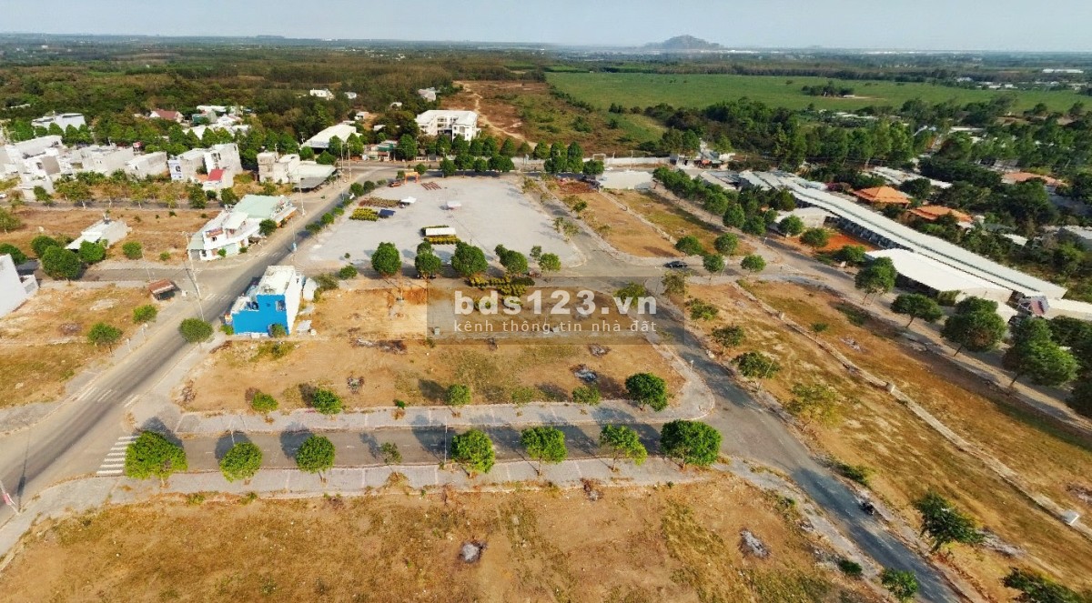 100m2 lô đất tái định cư ngay trục đường An Dương Vương - Hắc Dịch sổ riêng