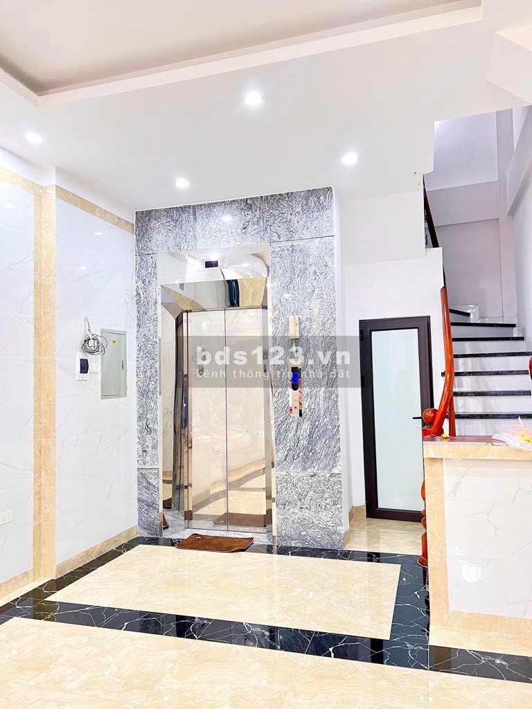 Bán nhà Nghi Tàm, ô tô, ngõ thông 2 phố lớn, 52m2, giá chỉ 12,5 tỷ