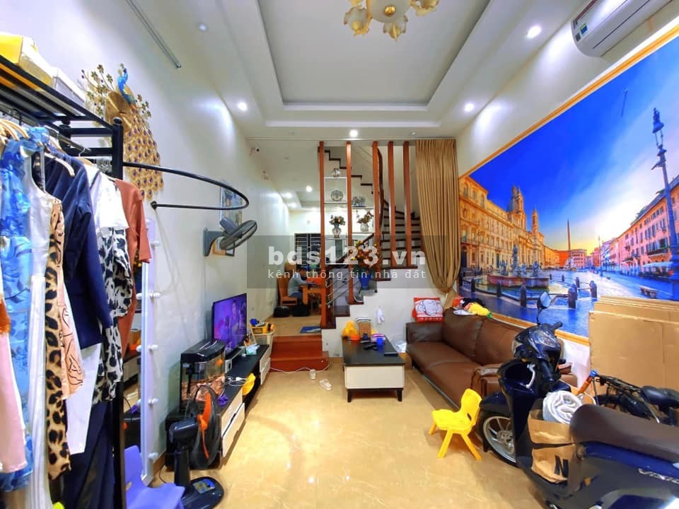 BÁN NHÀ CẦU GIẤY SIÊU ĐẸP 55M2 4TẦNG MT5M Ở KINH DOANH NGÕ THÔNG ĐƯỜNG CẦU GIẤY NGỌC HÀ CV NGHĨA ĐÔ