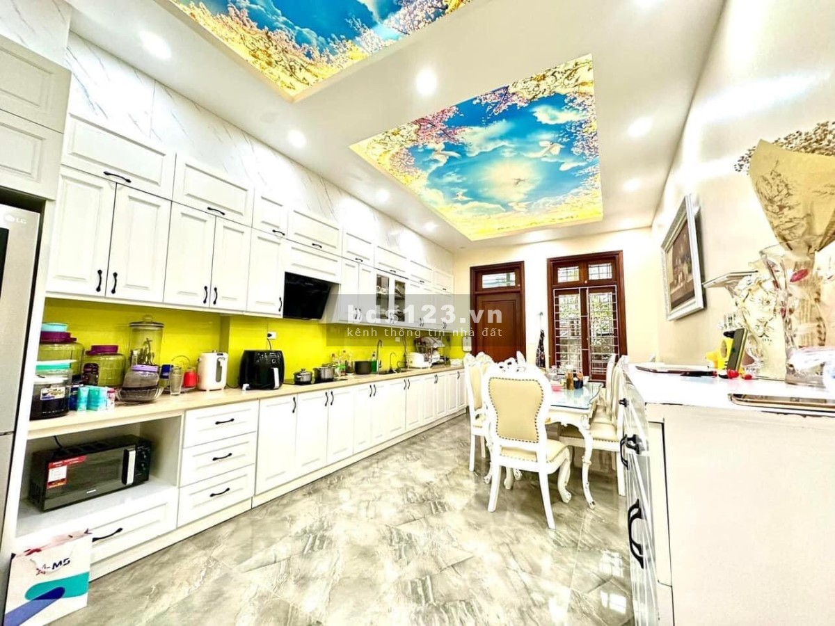 NHÀ SIÊU RẺ CHỈ 23 TỶ KHU VỰC ĐỘI CẤN BA ĐÌNH 103M2 FULL NỘI THẤT GARA OTO
