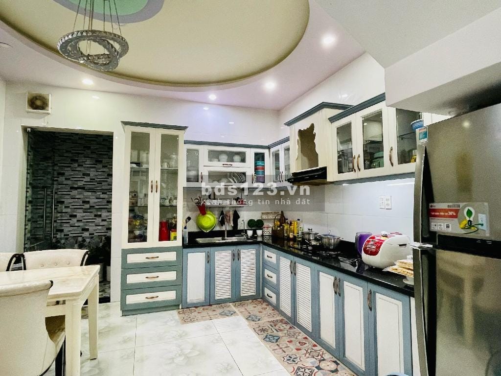BÁN NHÀ LẠC LONG QUÂN HẺM KINH DOANH 70M .3 TẦNG .3PN .10.9 TỶ
