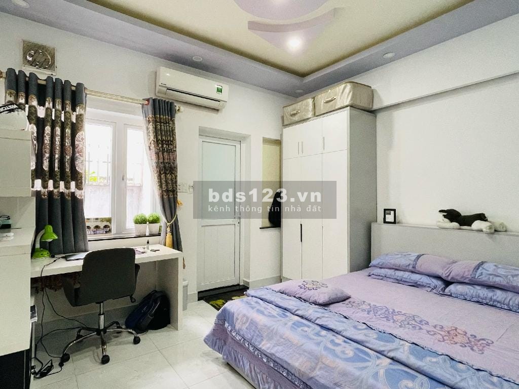 BÁN NHÀ LẠC LONG QUÂN HẺM KINH DOANH 70M .3 TẦNG .3PN .10.9 TỶ