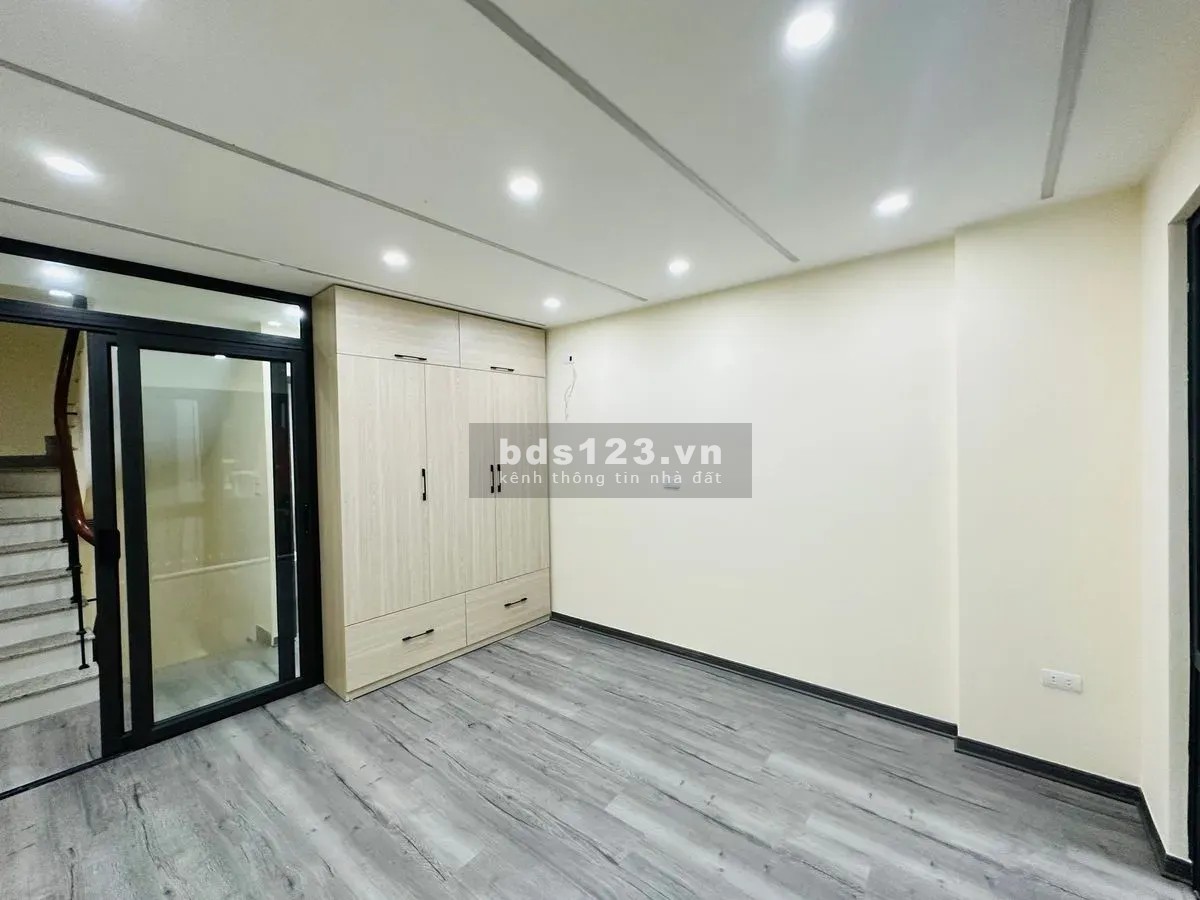 NHÀ MỚI HIẾM NGÕ THÔNG, KHƯƠNG TRUNG, GIÁ 4.3 TỶ 5 TẦNG,THANH XUÂN, HÀ NỘI