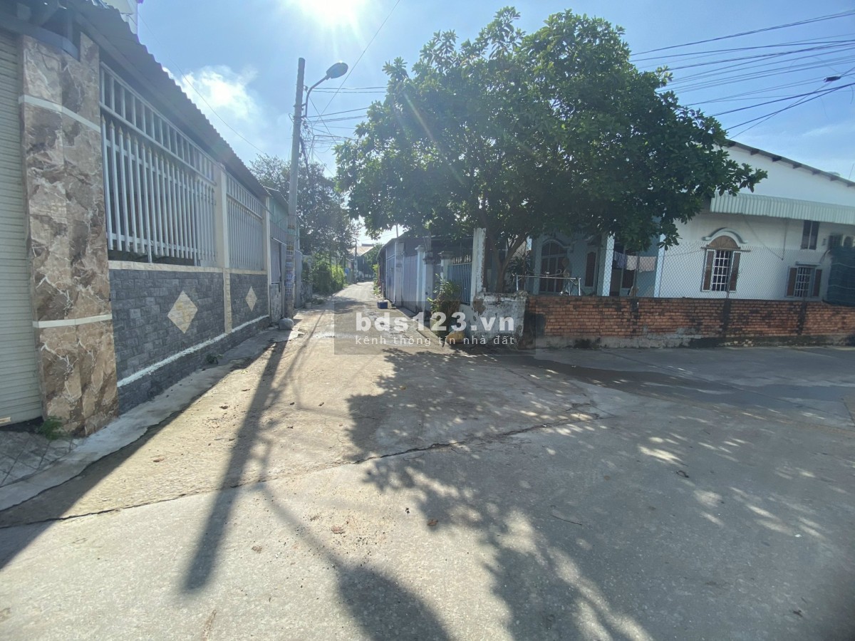  BÁN ĐẤT PHÚ HÒA - THỦ DẦU MỘT - BÌNH DƯƠNG 