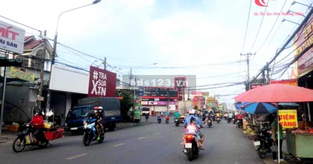 VỢ CHỒNG TÔI CẦN SANG GẤP 678M2 ĐƯỜNG NHỰA - ĐỐI DIỆN BV HẠNH PHÚC. GIÁ 2TY650.