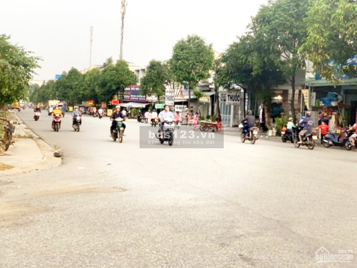 VỢ CHỒNG TÔI CẦN SANG GẤP 678M2 ĐƯỜNG NHỰA - ĐỐI DIỆN BV HẠNH PHÚC. GIÁ 2TY650.