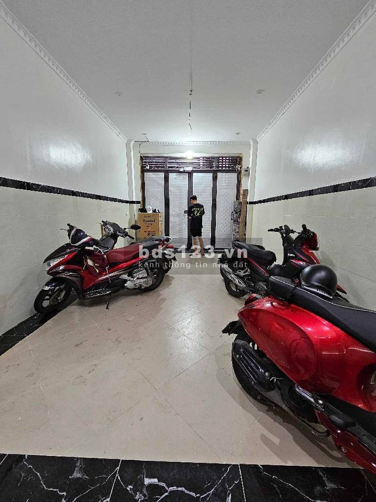 TÒA NHÀ DÒNG TIỀN - 7 TẦNG THANG MÁY - 3 BƯỚC CHÂN RA MẶT PHỐ CHÙA BỘC - TAM KHƯƠNG - TÔN THẤT TÙNG