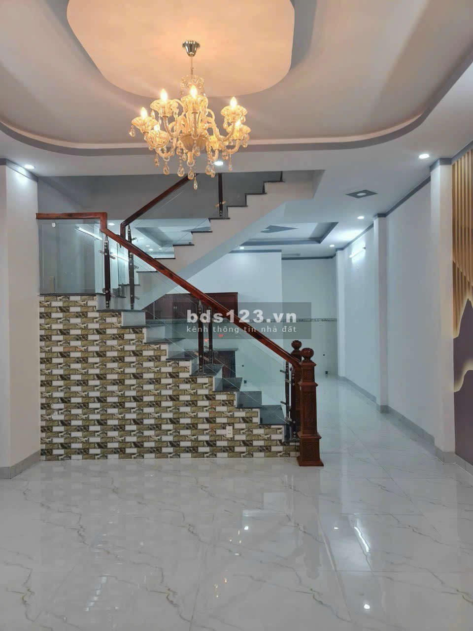 Chính chủ bán nhà 2 lầu 1 trệt Lavender chỉ 2550tr