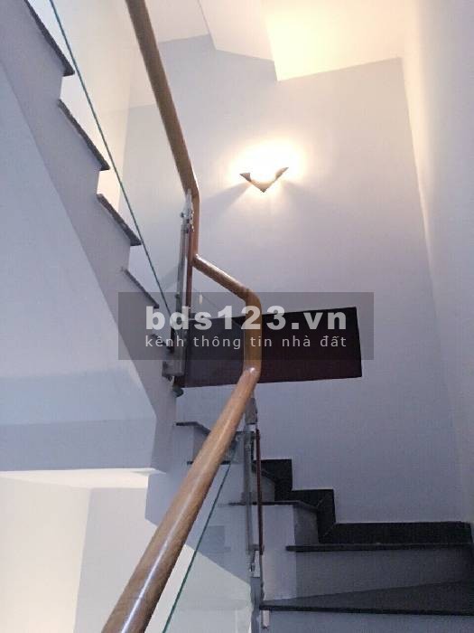 KHU NHÀ PHỐ VIP KHU DÂN CƯ PHÚ HỮU NHÀ ĐẸP ĐƯỜNG ĐẸP VỊ TRÍ ĐẸP XE TẢI THÔNG 3 TẦNG 5.9 tỷ