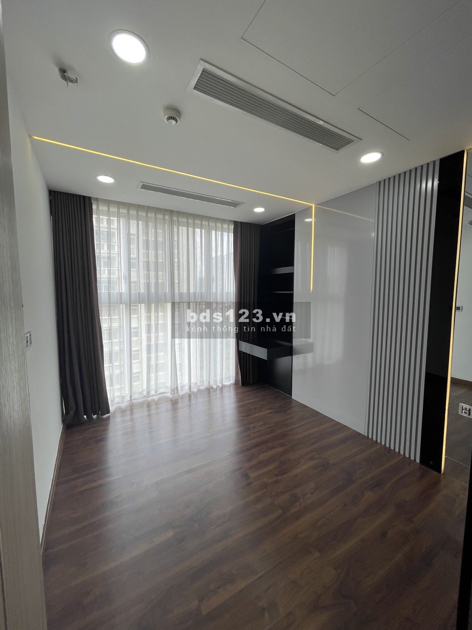 [ FOR SALES ]Cần bán 3PN, 130m2, Midtown – PMHGiá Tốt 10tỷ500(bao thuế phí,TL) HĐT giá tốt