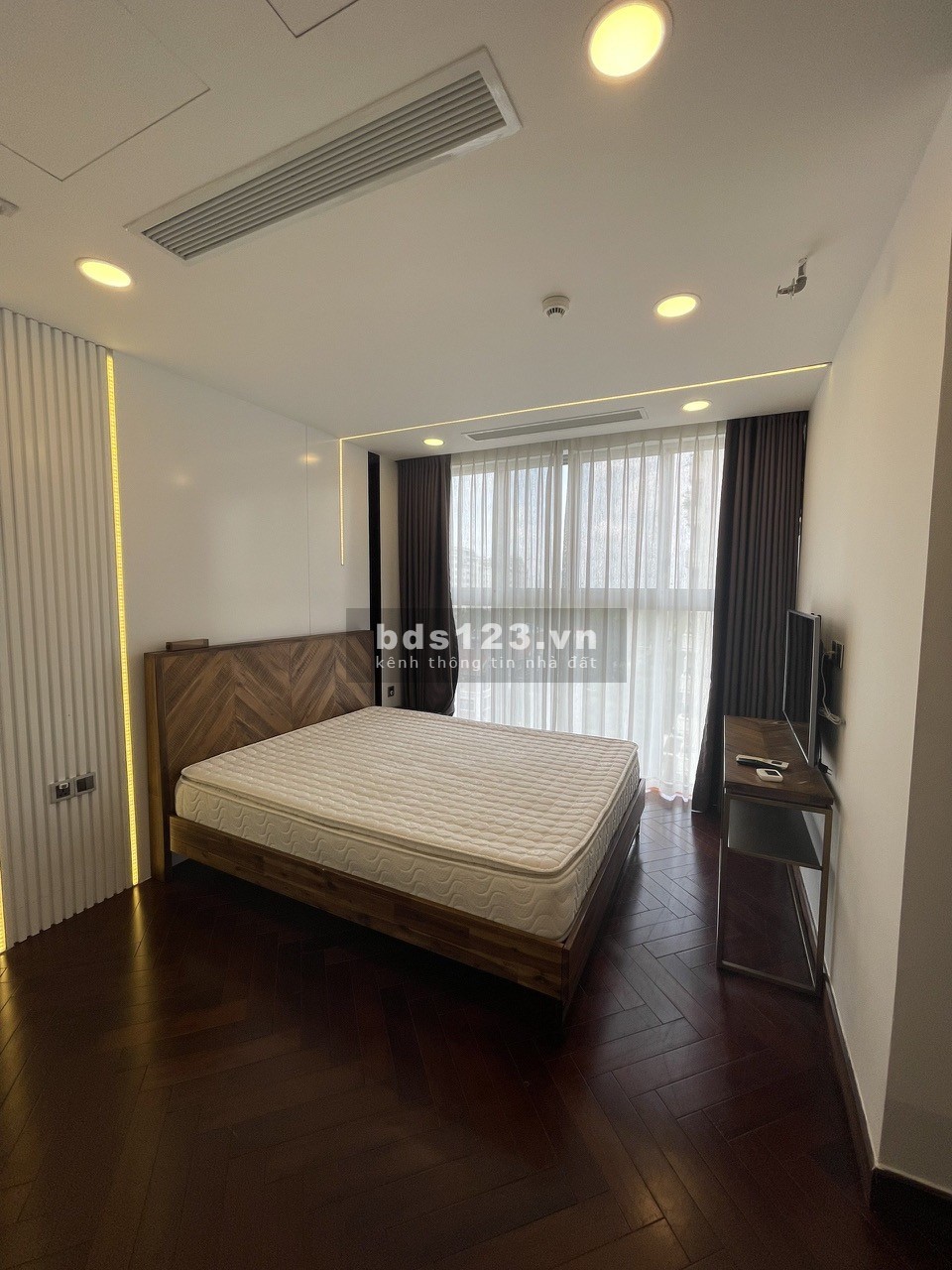 [ FOR SALES ]Cần bán 3PN, 130m2, Midtown – PMHGiá Tốt 10tỷ500(bao thuế phí,TL) HĐT giá tốt