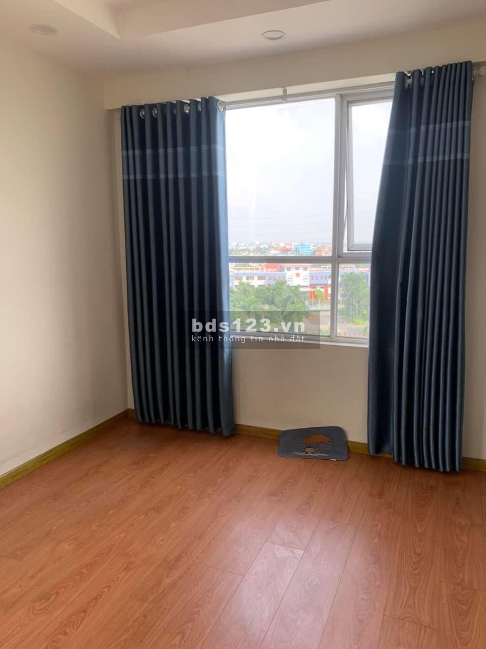 Chung Cư 590 CMT8-Quận 3 1PN 50m2 Giá 8tr. Nội thất đầy đủ. Căn góc thoáng mát