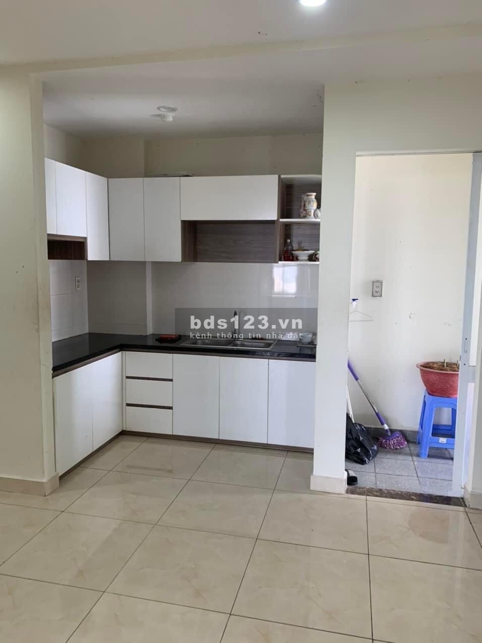 Chung Cư 590 CMT8-Quận 3 1PN 50m2 Giá 8tr. Nội thất đầy đủ. Căn góc thoáng mát